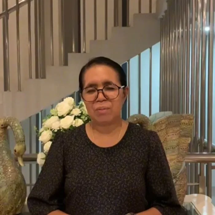 Ket Foto : Ketua FKUB Rote Ndao, Pdt. Meri Sirah, mengimbau seluruh warga untuk menjaga keharmonisan dan tidak terseret provokasi di tengah isu terkait Erasmus Frans Mandato