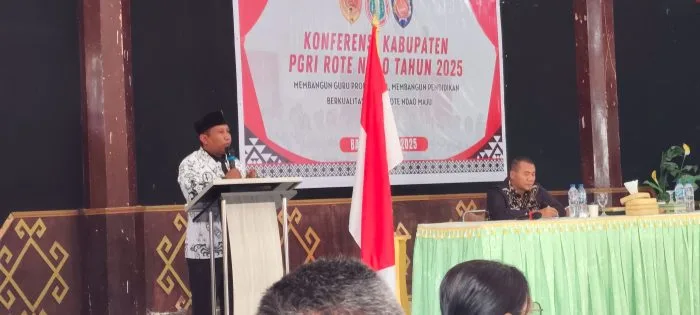 Ketua PGRI Rote Ndao Alfred W. Dano, S.Pd,