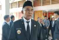 Bupati Flores Timur, Ir. Antonius Doni Dihen, saat diwawancarai awak media usai pelantikan 28 Pejabat Tinggi Pratama di lingkup Pemerintah Daerah Kabupaten Flores Timur.