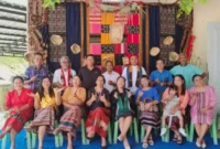 Dokumentasi pribadi Paduan Suara Jemaat GMIT Menggelama saat menjalani sesi latihan intensif menjelang tampil pada ajang Pesparawi GMIT tingkat Kabupaten Rote Ndao Tahun 2026 dalam rangka HUT ke-66 Jemaat GMIT Imanuel Nemberala. Dengan penuh semangat dan kekompakan, 33 anggota paduan suara mempersiapkan harmoni pujian terbaik demi memuliakan nama Tuhan. Foto: Dok. Pribadi untuk Metrotimornews.id
