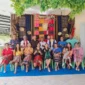 Dokumentasi pribadi Paduan Suara Jemaat GMIT Menggelama saat menjalani sesi latihan intensif menjelang tampil pada ajang Pesparawi GMIT tingkat Kabupaten Rote Ndao Tahun 2026 dalam rangka HUT ke-66 Jemaat GMIT Imanuel Nemberala. Dengan penuh semangat dan kekompakan, 33 anggota paduan suara mempersiapkan harmoni pujian terbaik demi memuliakan nama Tuhan. Foto: Dok. Pribadi untuk Metrotimornews.id