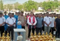 Sebanyak 29 Tim sepak bola perwakilan dari 10 Kecamatan mengikuti Liga Desa tingkat Kabupaten Rote Ndao yang digelar di lapangan sepak bola Ba’a, Jumat (18/10/2019) sore - foto: Zak/Koranjuri.com